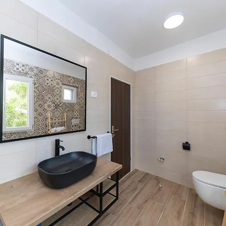 Вилла Sunrise, Beautiful Penthouse With Jacuzzi Петрчане