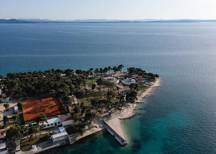Villa Sunrise, Beautiful Penthouse With Jacuzzi Petrcane
