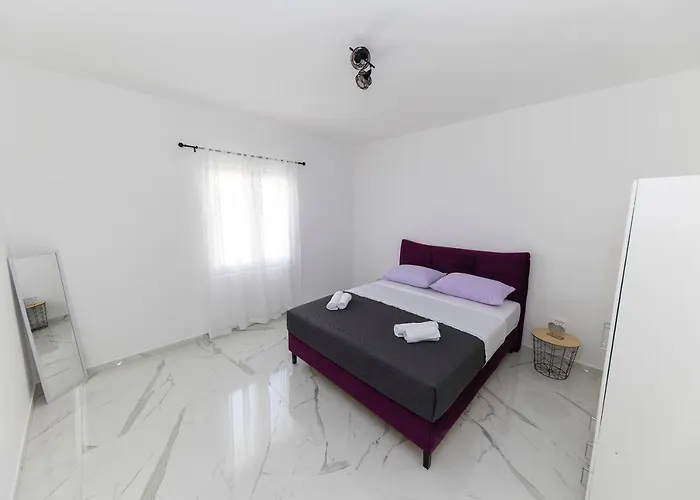 Sunrise, Beautiful Penthouse With Jacuzzi Villa *