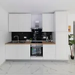 Villa Sunrise, Beautiful Penthouse With Jacuzzi *