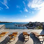 Villa Sunrise, Beautiful Penthouse With Jacuzzi *