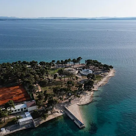 Villa Sunrise, Beautiful Penthouse With Jacuzzi Petrcane