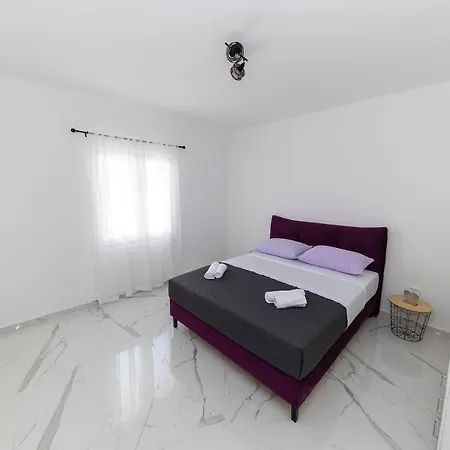Sunrise, Beautiful Penthouse With Jacuzzi Villa *